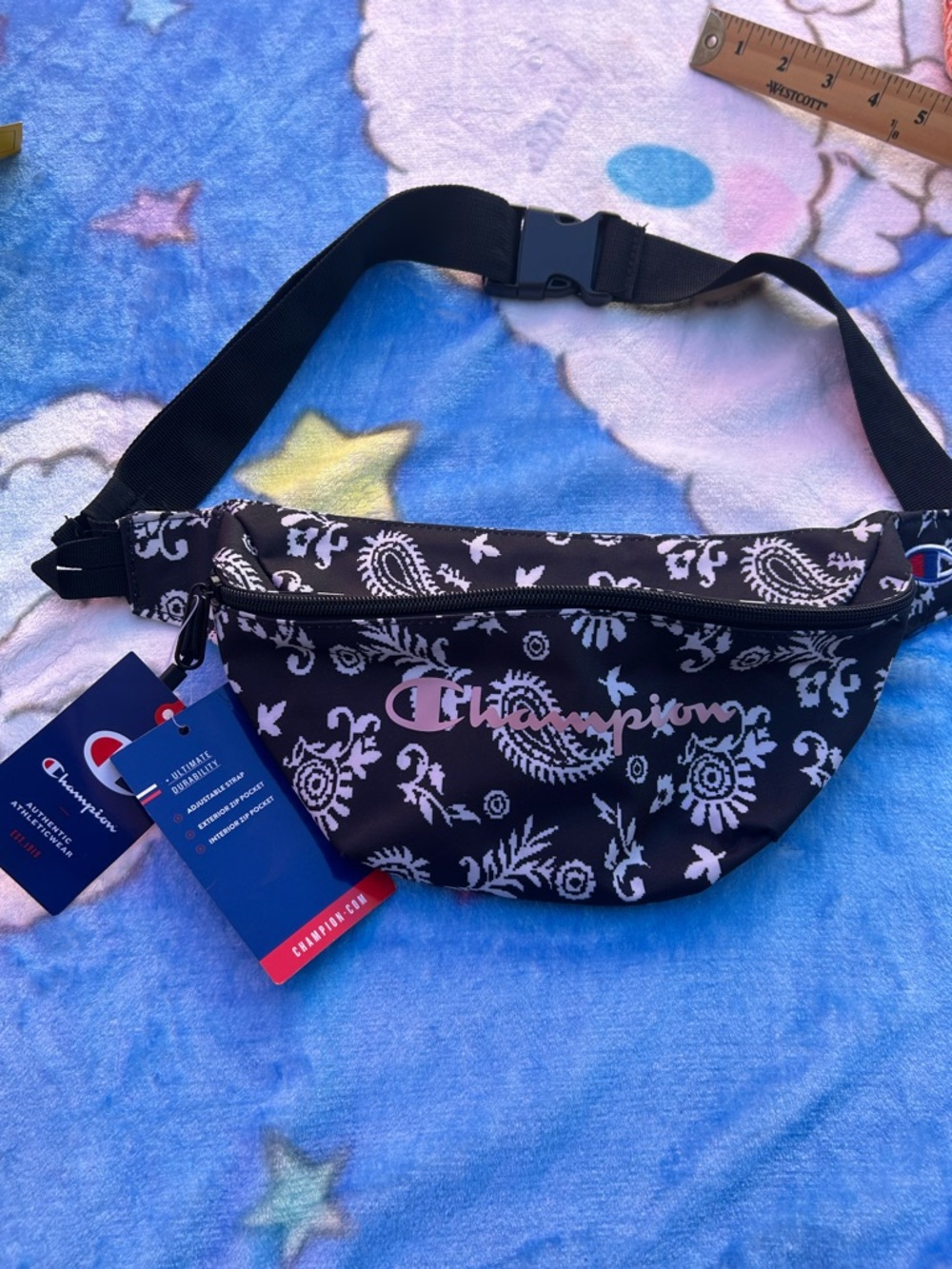 Champion woman Black and White Paisley Waist Pack